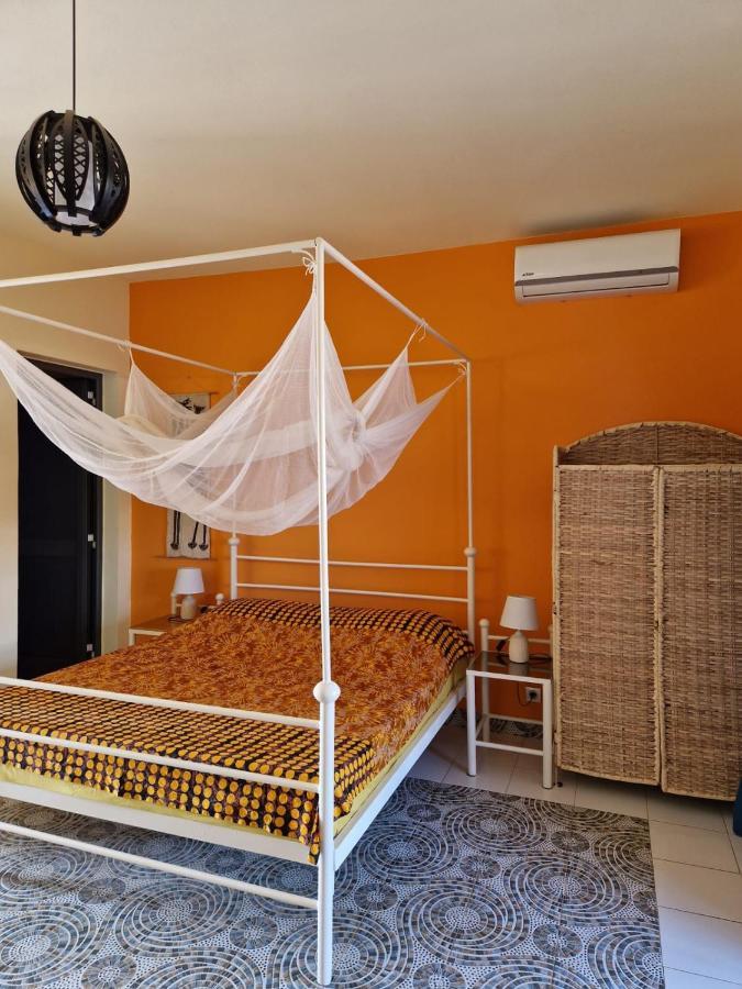 Dekk Jamm, Ou L'On Trouve La Paix Hotel Toubab Dialaw Ngoại thất bức ảnh
